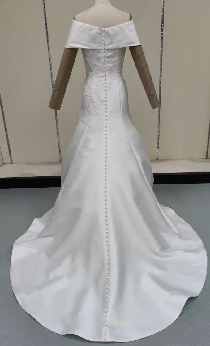 D8 Back dress | The Perfect Bridal Company