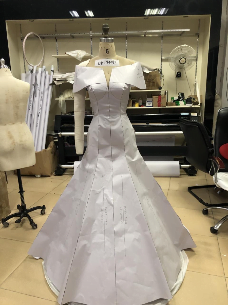 D8 dress front 1 1 1 | The Perfect Bridal Company