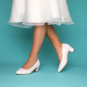 Melanie Leather 292A9345 scaled | The Perfect Bridal Company
