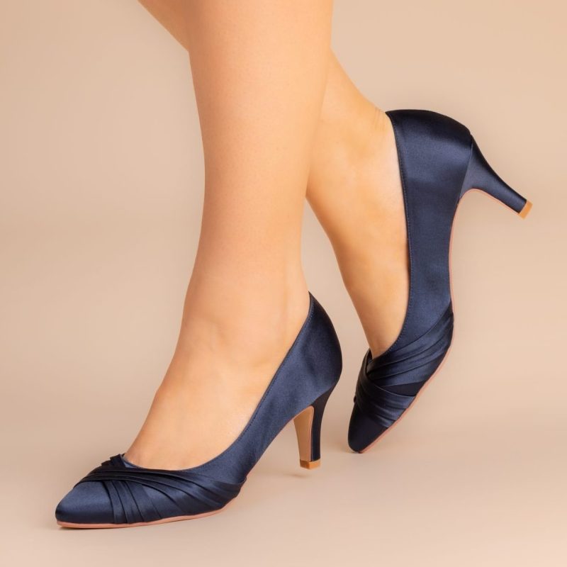 SALLY NAVY IMG 0015 1 2 scaled e1693388072212 | The Perfect Bridal Company