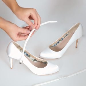 ST02 Instep strap step 1 scaled | The Perfect Bridal Company