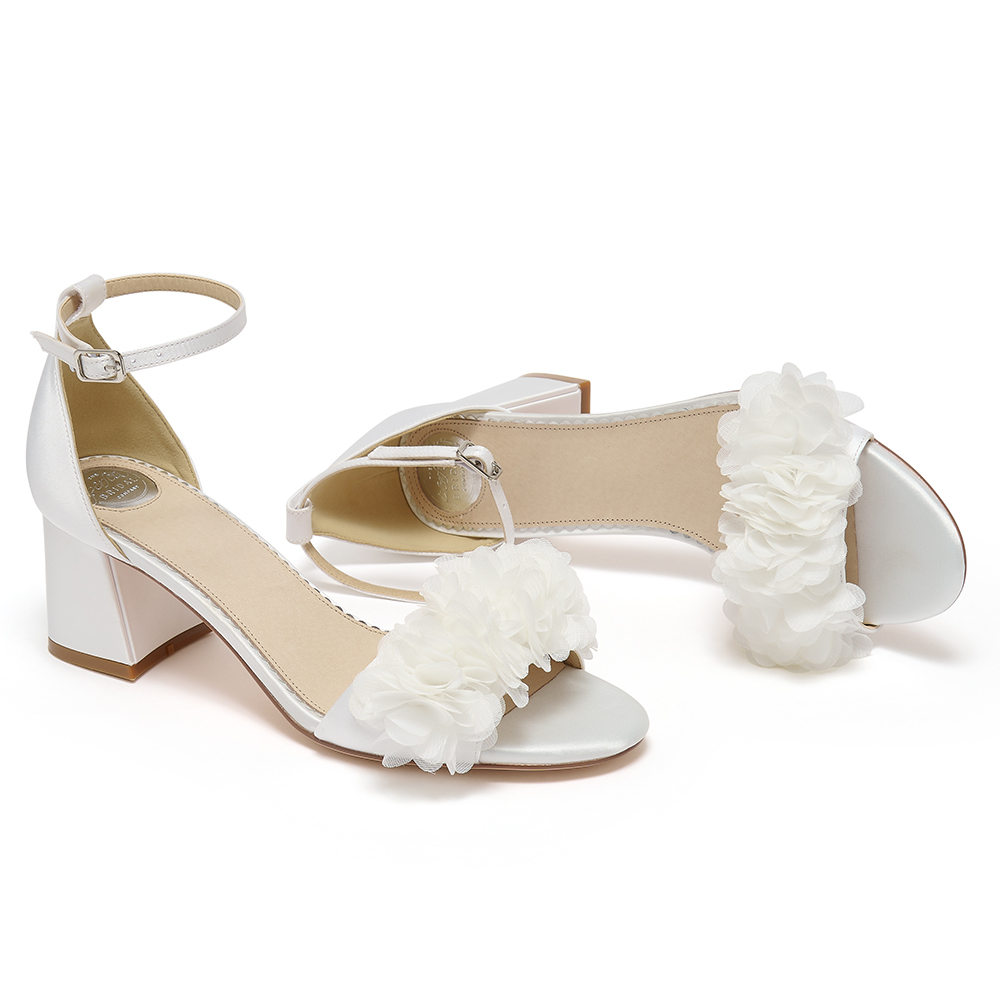 Cora 3 | The Perfect Bridal Company Cora - Image 3